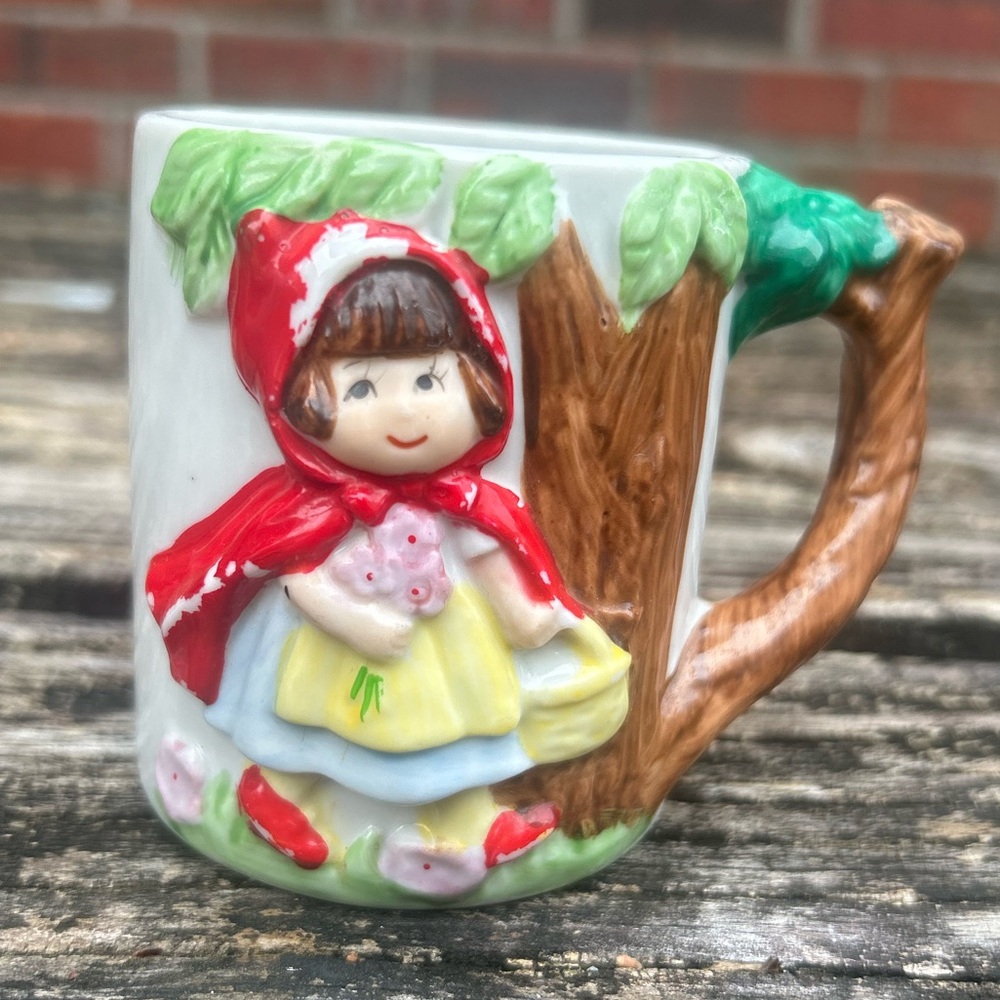Vintage Red Riding Hood Ceramic Coffee Cup Mug JSNY Taiwan 3D Hand Painted Z7